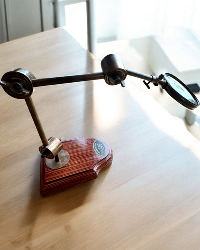 Hantverkslupp "Royal Magnifier" med stativ och justerbart fäste - möjlighet till personlig gravyr som present