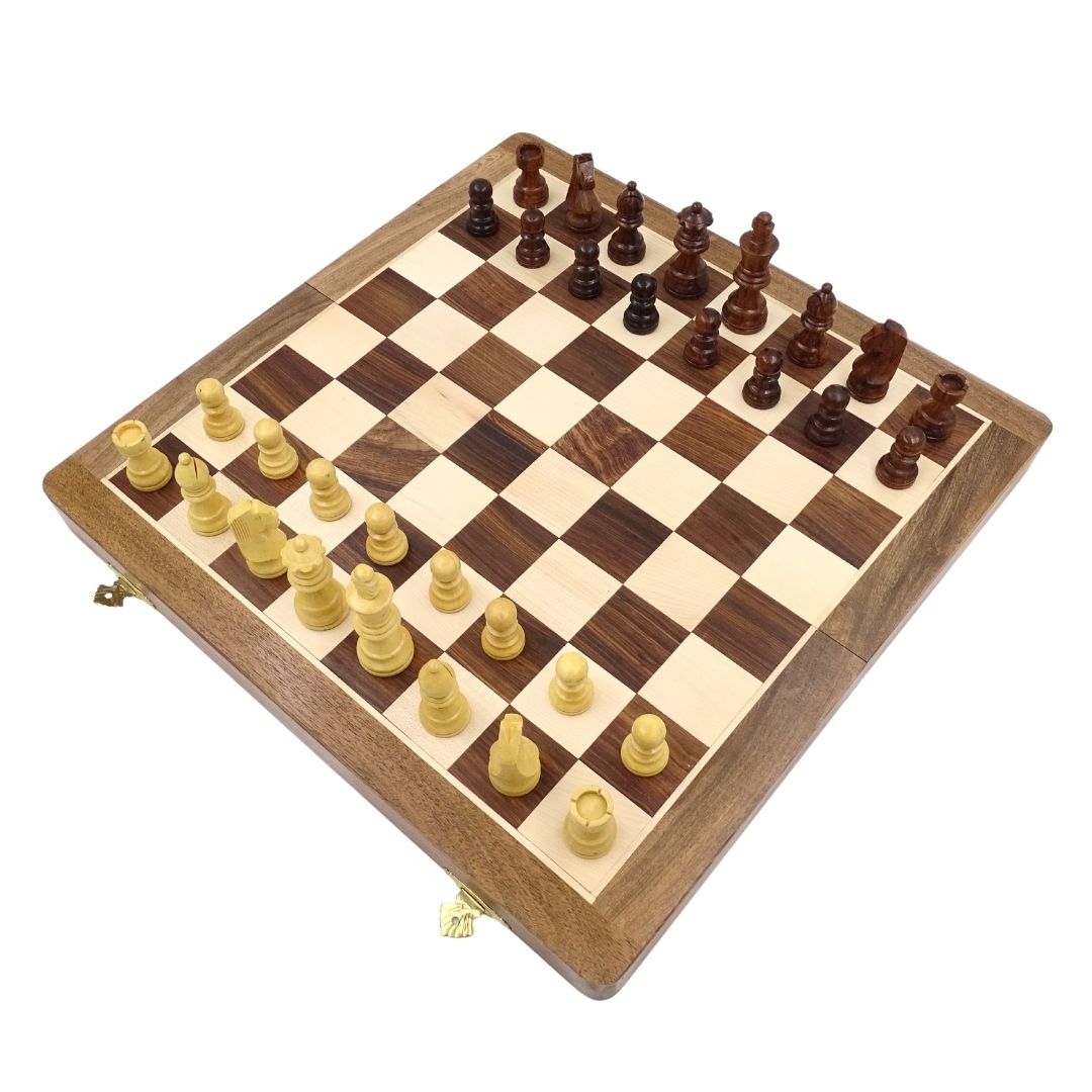 Träschack 40×40 cm– mindre defekt – hopfällbart schackbräde - G114