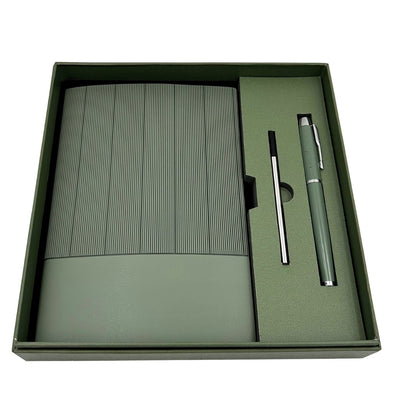 Elegant presentset - anteckningsbok i läder A5 med penna i presentask - olivgrön - EE14