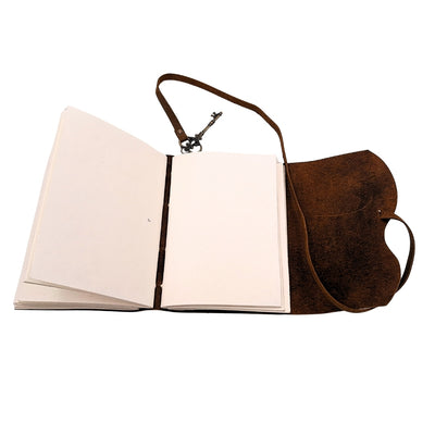 Retro läderanteckningsbok med nyckel och rem 200 sidor 18 x 13 cm - AH02
