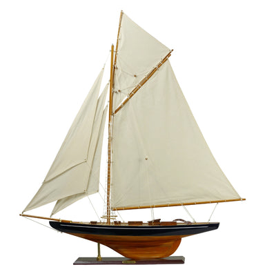 Stor modell av yachten Columbia – Höjd 104cm – COL