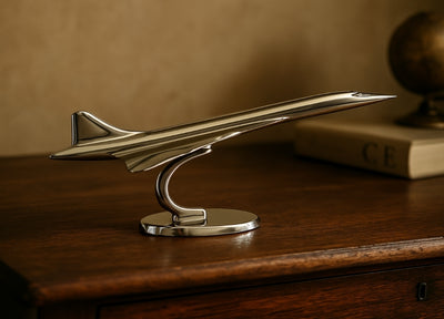 Metallmodell av Concorde-flygplan - flygets ikon - CON