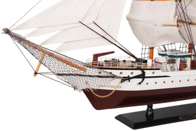 Modell av segelfartyget Dar Pomorza 80cm - DARPOM80