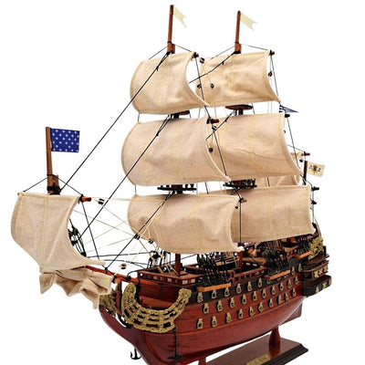 Färdigmonterad modell av segelfartyget Soleil Royal 46 cm - handgjord av exotiskt trä med möjlighet till personlig gravyr
