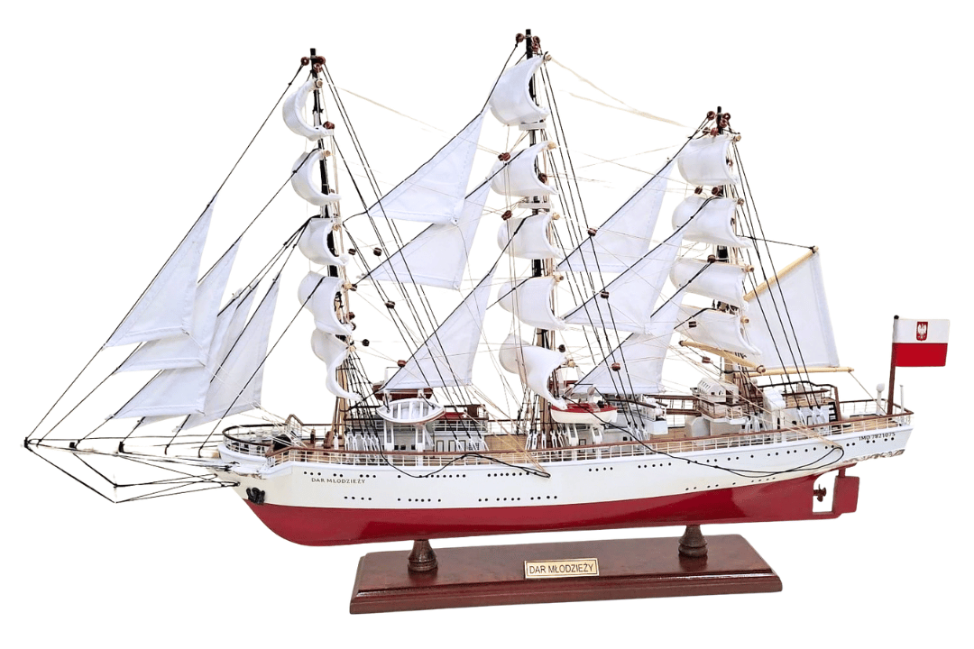 Exklusiv modell av segelfartyget Dar Młodzieży XXL 71 cm, med möjlighet till personlig gravyr