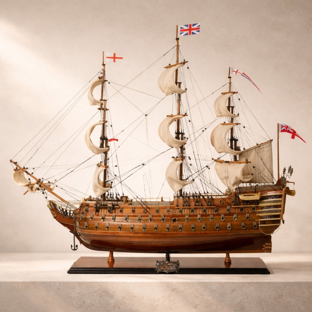 Exklusiv modell av segelfartyget HMS Victory VIC80R
