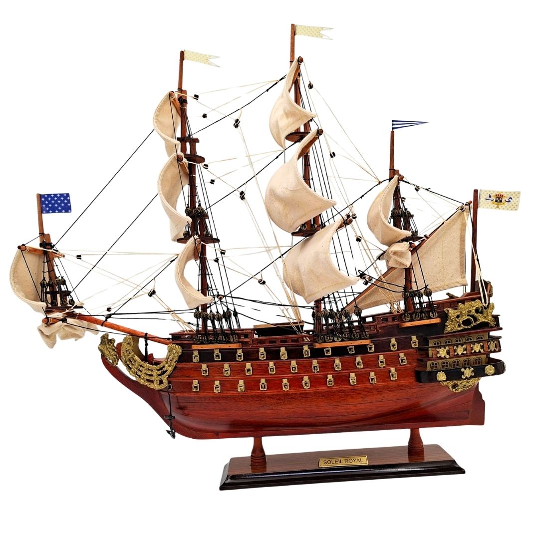 Färdigmonterad modell av segelfartyget Soleil Royal 46 cm - handgjord av exotiskt trä med möjlighet till personlig gravyr
