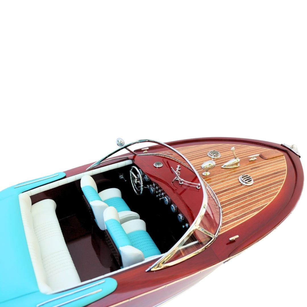 Exklusiv modell av motorbåten Reeva Aquarama 87cm - stor trämodell av en klassisk italiensk motorbåt – 4P-90