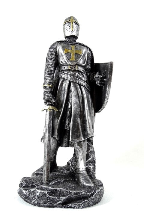 Figur av en korsriddare, 30 cm, med gravyr