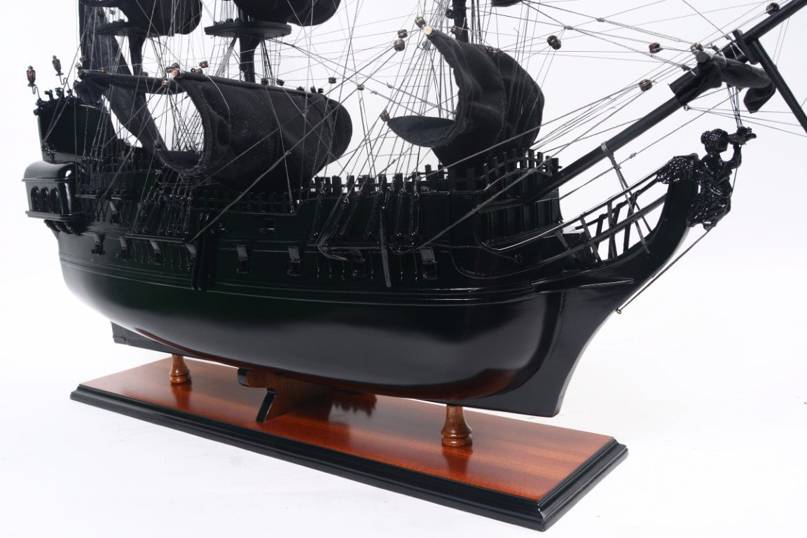Svarta pärlan modell av piratskepp - Längd 89cm - BP80R