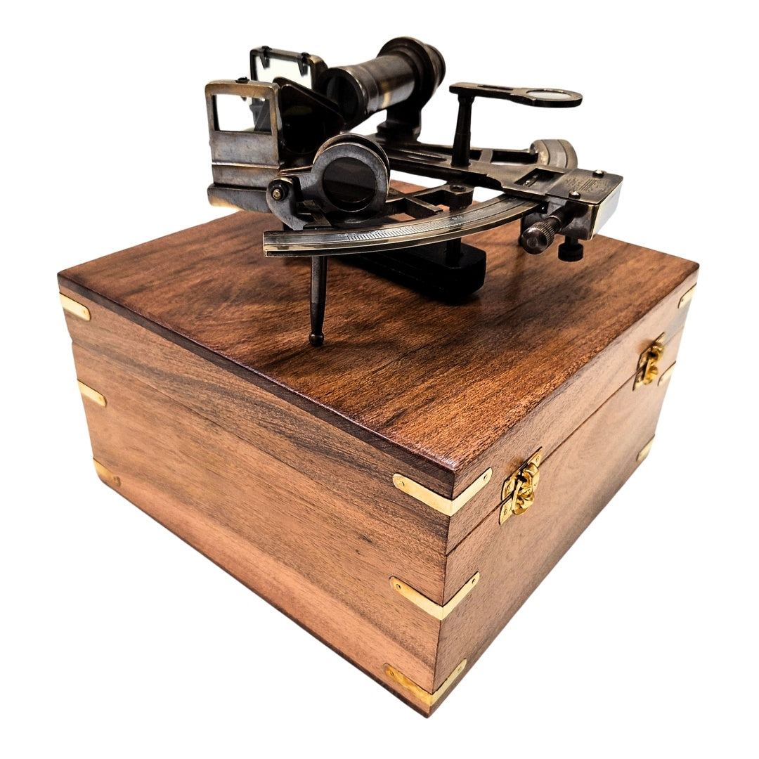 Mässingssextant i trälåda – Replik - NC1517