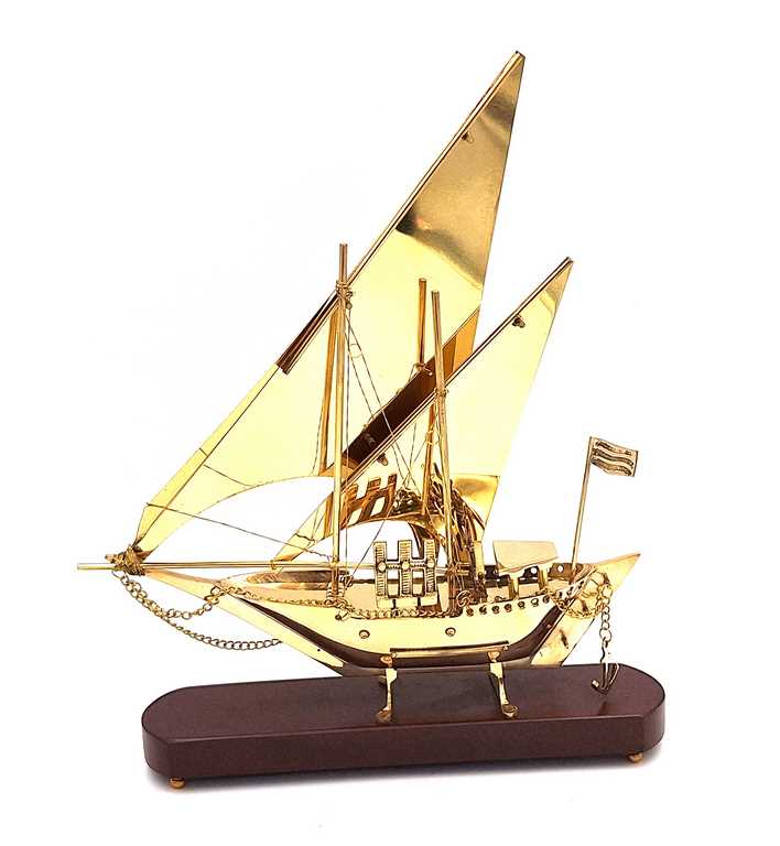 Mässingsfartyg på träbas 43cm - N-4453