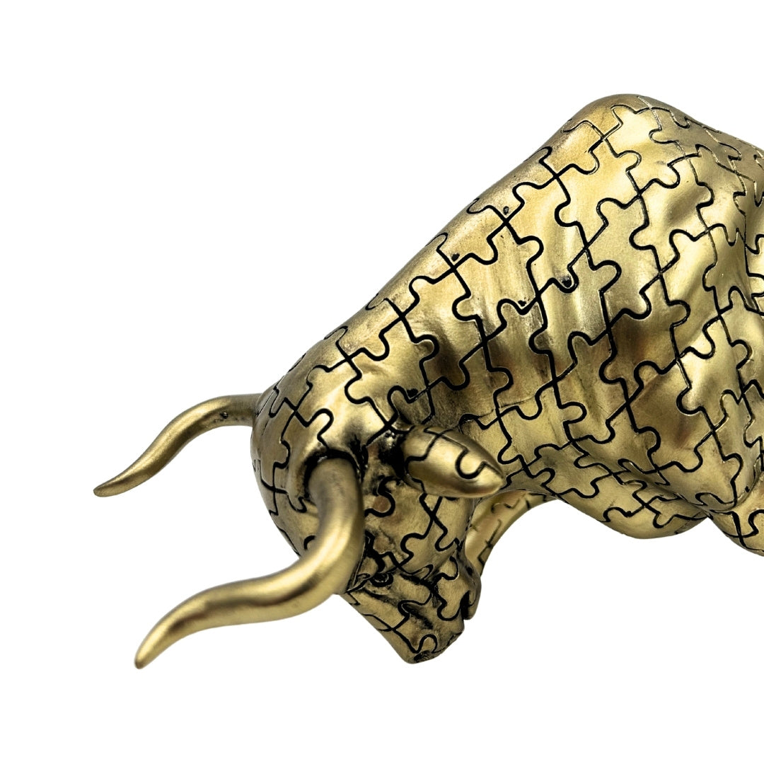 Tjur - gyllene dekorativ figur - Symbol för styrka och rikedom - 43111Y1