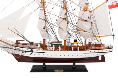 Modell av segelfartyget Dar Pomorza 80cm - DARPOM80