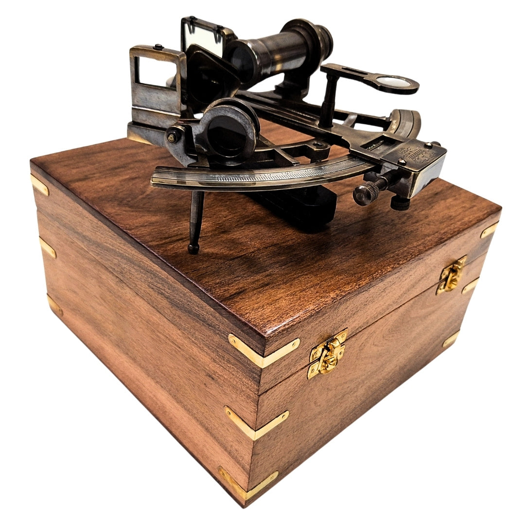 Mässingssextant i trälåda – Replik - NC1517