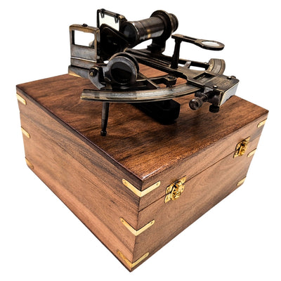 Mässingssextant i trälåda – Replik - NC1517