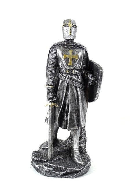Figur av en korsriddare, 30 cm, med gravyr