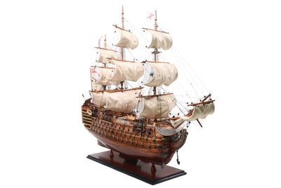 Exklusiv modell av segelfartyget HMS Victory VIC80R