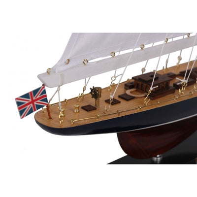 Modellreplika av yachten Endeavour, höjd 70cm – END