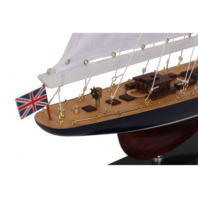 Modellreplika av yachten Endeavour, höjd 70cm – END