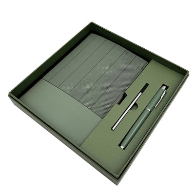 Elegant presentset - anteckningsbok i läder A5 med penna i presentask - olivgrön - EE14