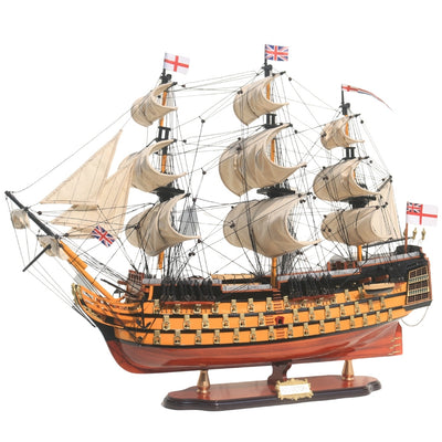 Färdigmonterad modell av segelfartyget HMS Victory 80 cm med möjlighet till personlig gravyr - exklusiv presentdekoration, handgjord av exotiskt trä, hög kvalitet och omsorg om detaljerna