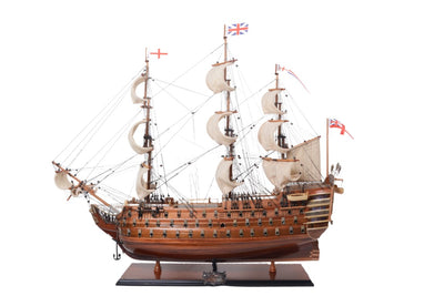 Exklusiv modell av segelfartyget HMS Victory VIC80R