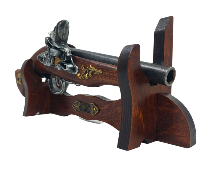 Italiensk pistol på ställ - replika från XVII århundradet - 141S