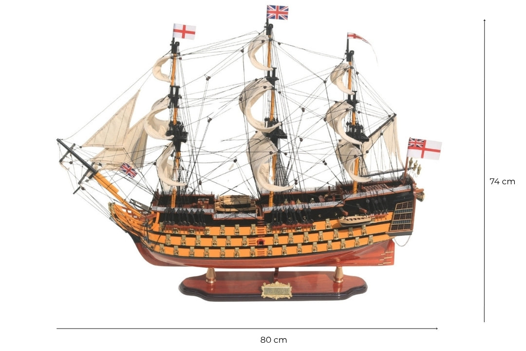 Färdigmonterad modell av segelfartyget HMS Victory 80 cm med möjlighet till personlig gravyr - exklusiv presentdekoration, handgjord av exotiskt trä, hög kvalitet och omsorg om detaljerna