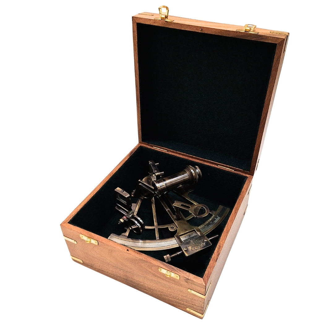 Mässingssextant i trälåda – Replik - NC1517