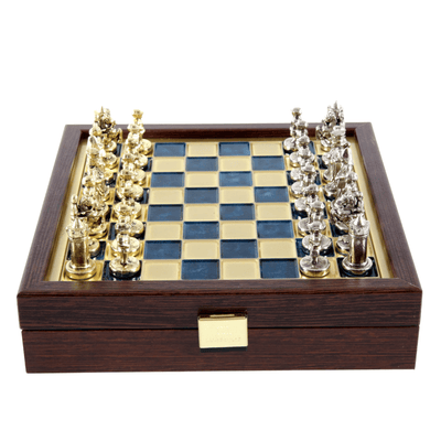 Eleganta schack i mässing, premium, 20x20cm, Bysans med personlig gravyr - perfekt present till schackspelare och historieälskare - handgjorda pjäser med guld- och silverfinish