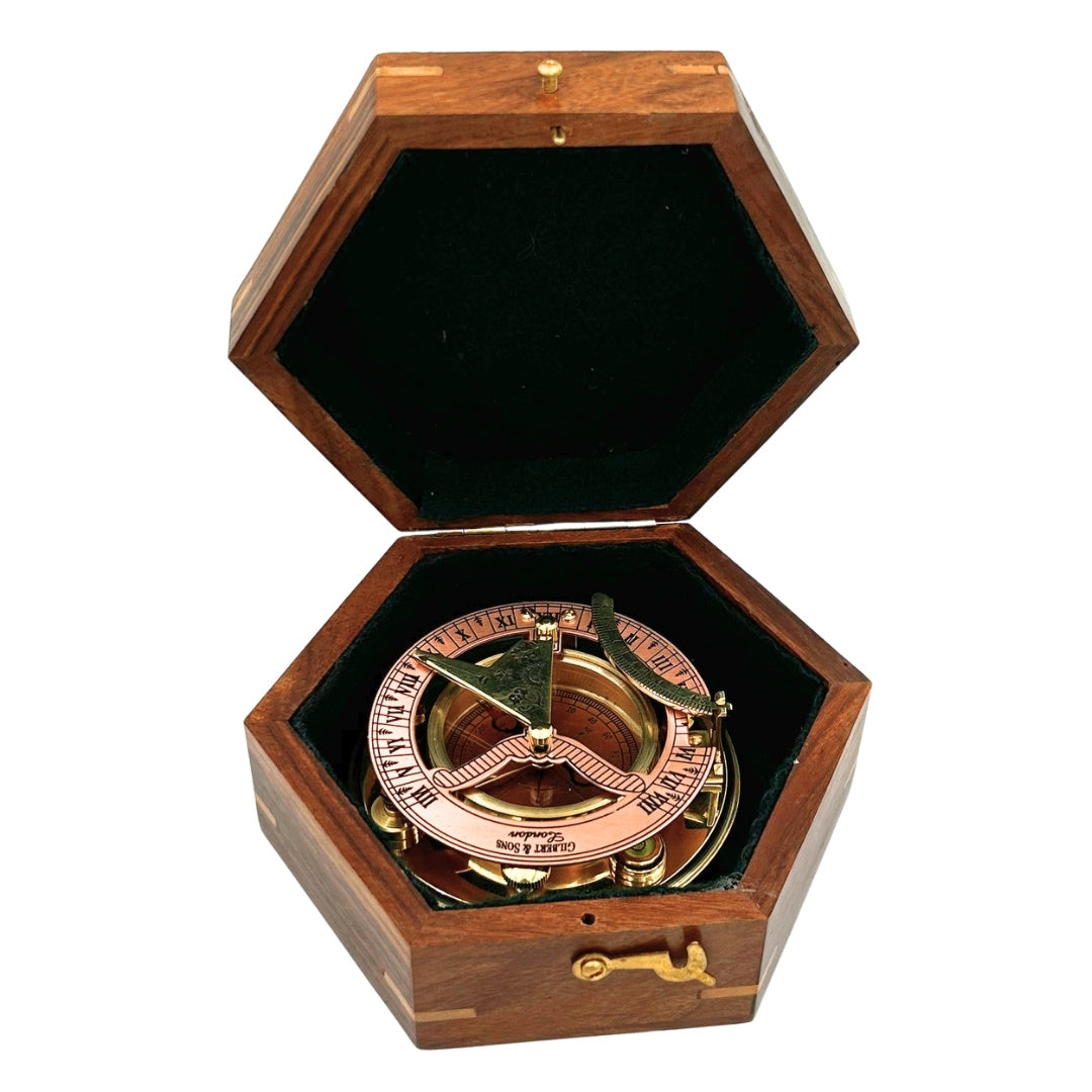 Mässingskompass med solur i elegant träask - perfekt present med möjlighet till personlig gravyr - retrostil, klassiskt utförande, hög kvalitet