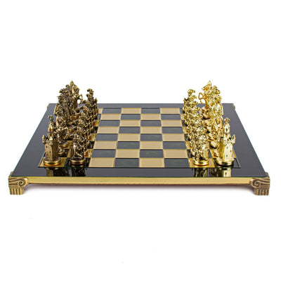 Exklusivt metallschack – Schackbräde i mässing 44 x 44cm – Medeltiden – S12CBLU