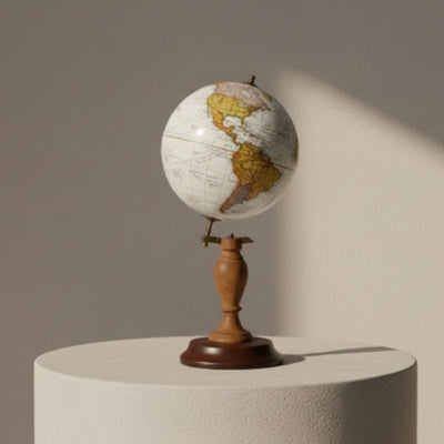 Elegant dekorativ jordglob på träfot - World GLB-0096B