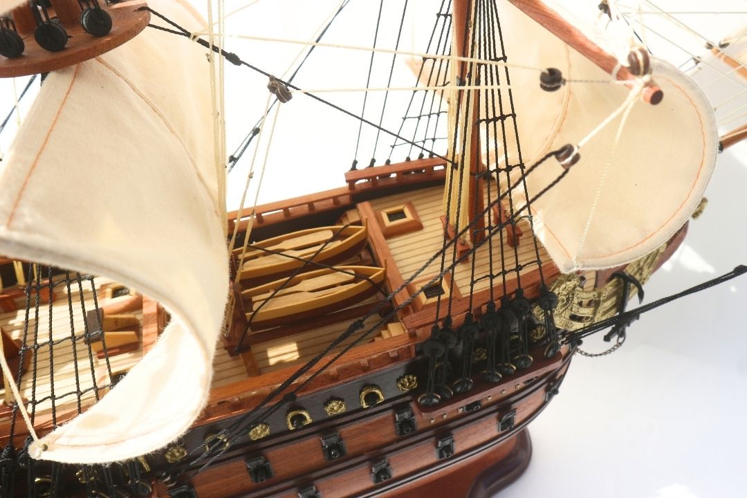 Lyxig modell av segelfartyget Soleil Royal 65 cm - SOL6, med möjlighet till personlig gravyr