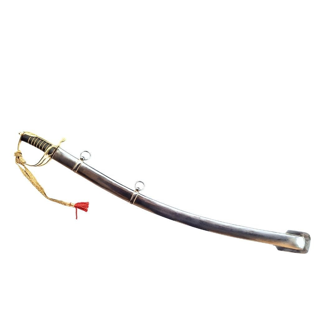 Replik av kavallerisabeln ”Radziwiłłówka” från 1917 med inskriptionen ”Ära och fosterland” – personlig gravyr, elegant present, ohärdat stål, längd 91 cm