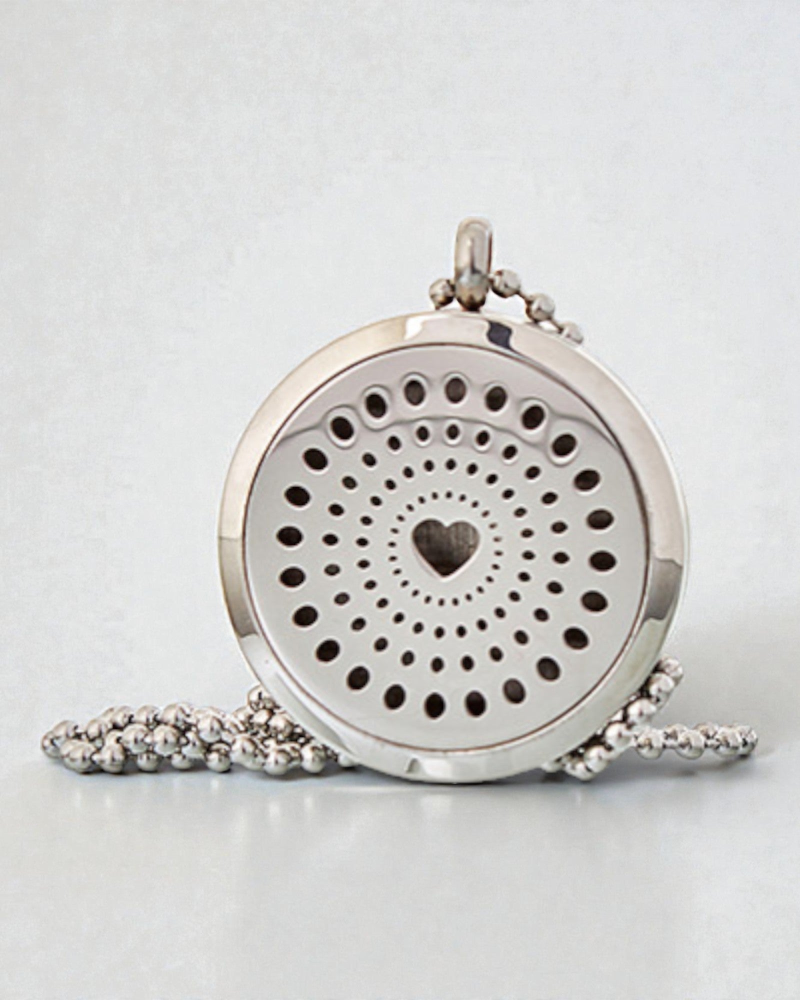 Celestia Heart – aromaterapihalsband med diamantprytt hjärta 30 mm