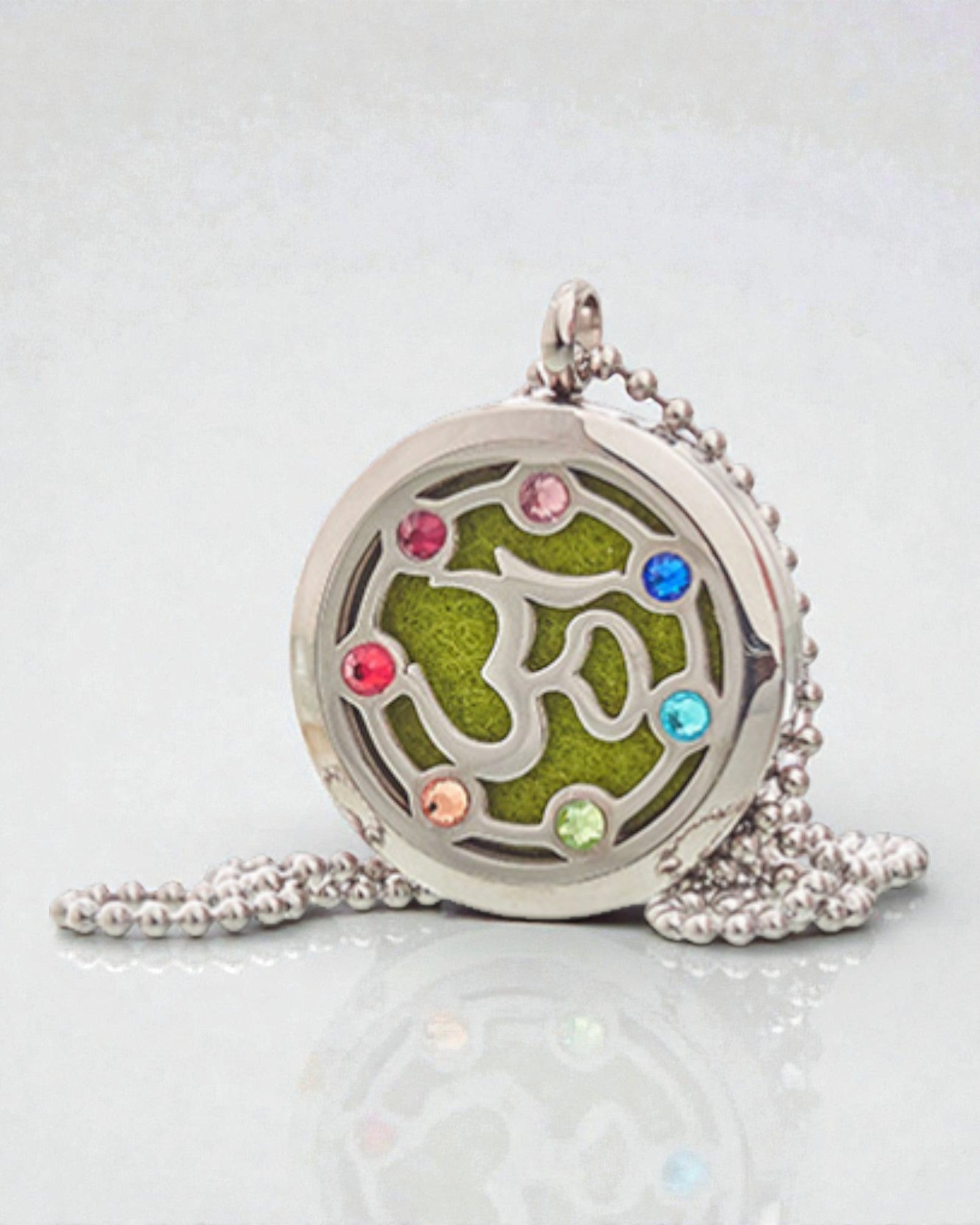 Halsband Aromalife Chakra OM – Doftmedaljong 30 mm