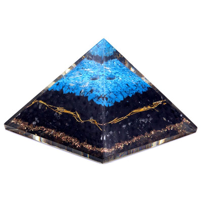 Orgonitpyramid med turkostopp och svart turmalin