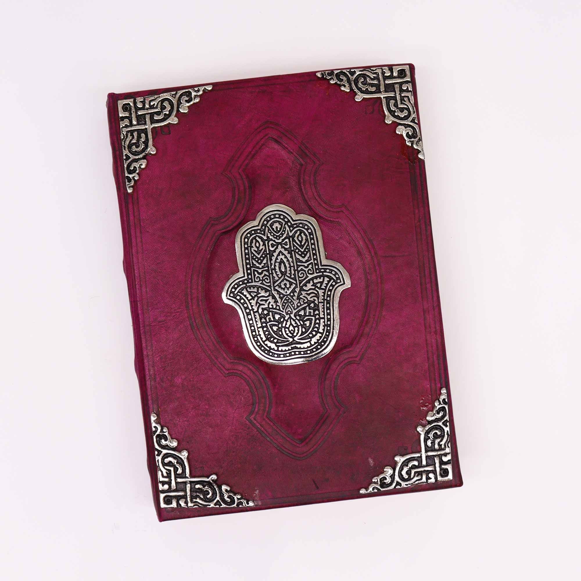 Hefty Red Tan-bok med Hamsa-dekoration