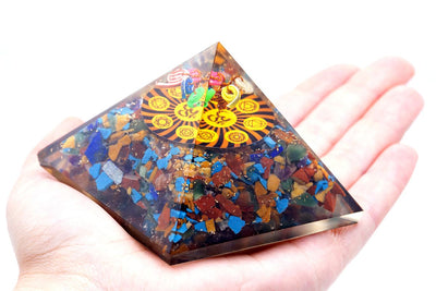 Orgonitpyramid Om Chakra