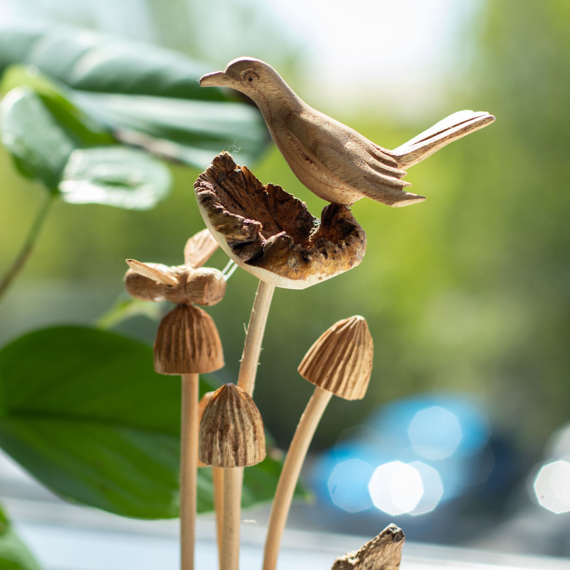 Skulptur i parasitträ
