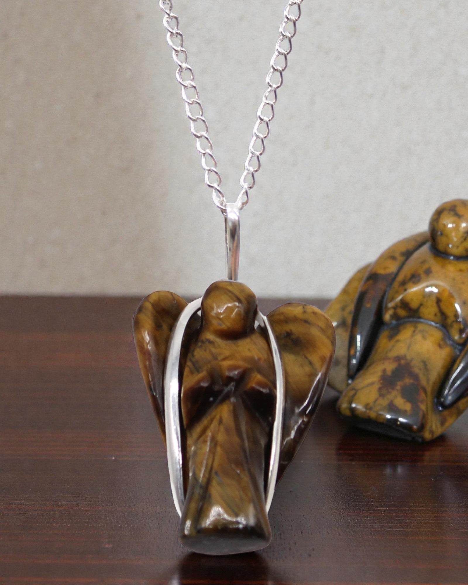 Skyddsande – Skyddsängelhänge av tigeröga