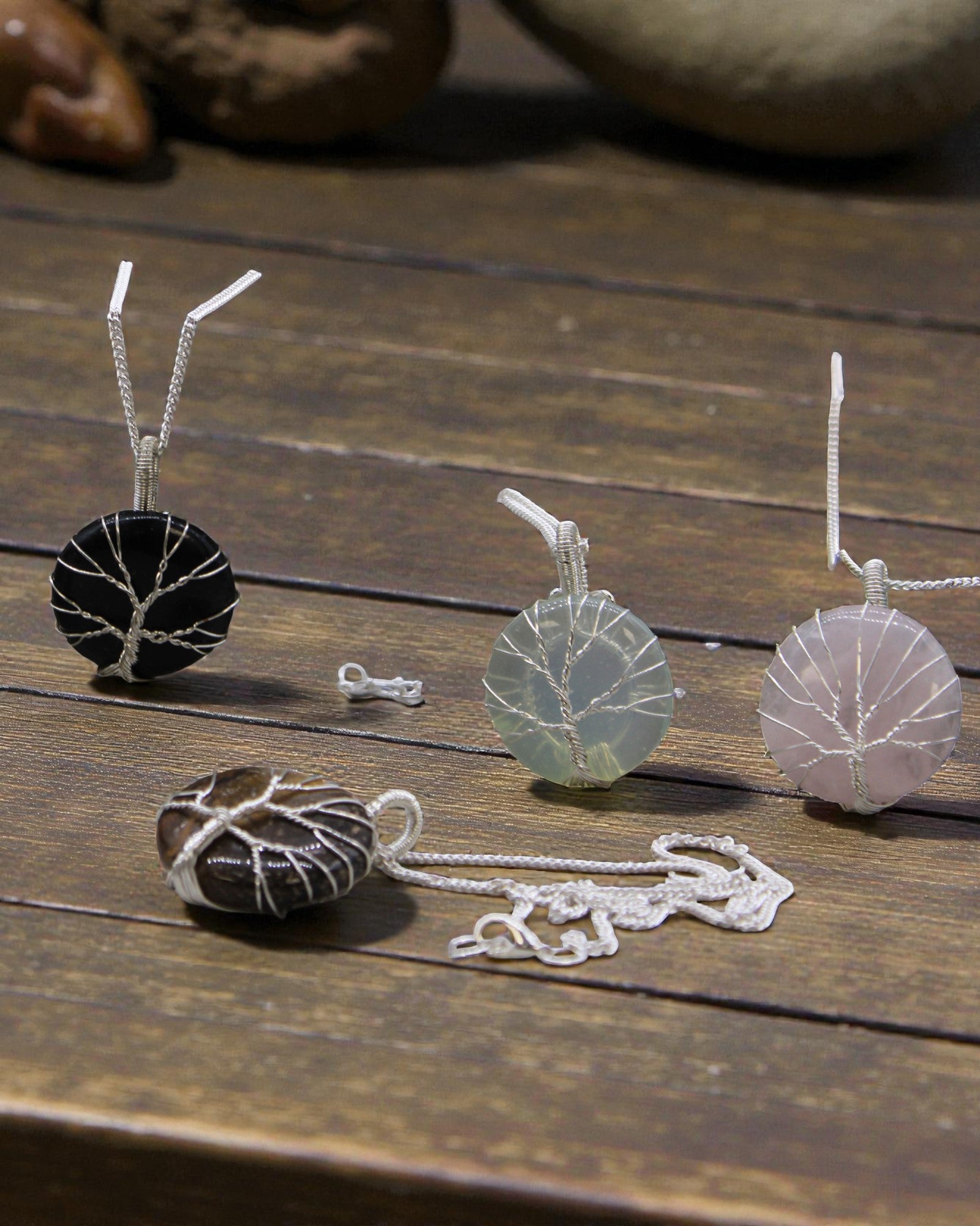 Livets träd-ädelstenshalsband – opalit