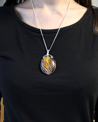 Spirallindat ädelstenshalsband – tigeröga