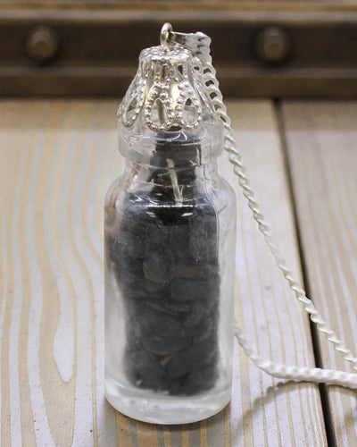 Halsband med ädelstenar i flaska – svart onyx