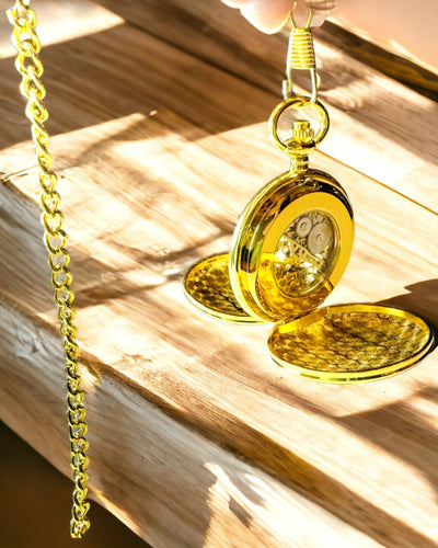 Klassisk Fickur med Dubbel Lock, Manuell, Guld Färg, med Gravyr