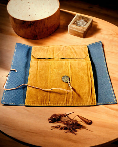 Retro mörkbrun läderpenna med skattkarta-motiv - Elegant väska för förvaring av skrivskatter