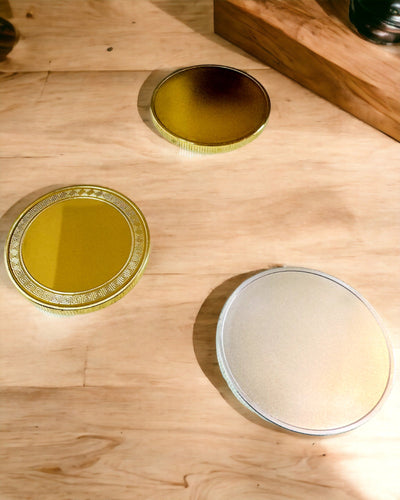 Tom Plånbok Utmaning med Möjlighet till Personlig Gravyr – Samlarobjekt, 40mm, fyra modeller