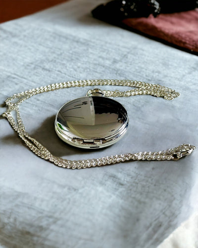 Klassisk Silverfickur med Graveringsalternativ